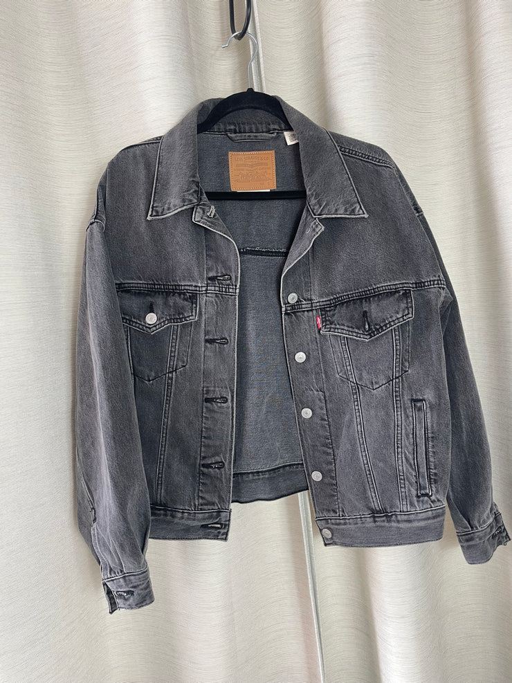 Levi’s denim jacket - Small